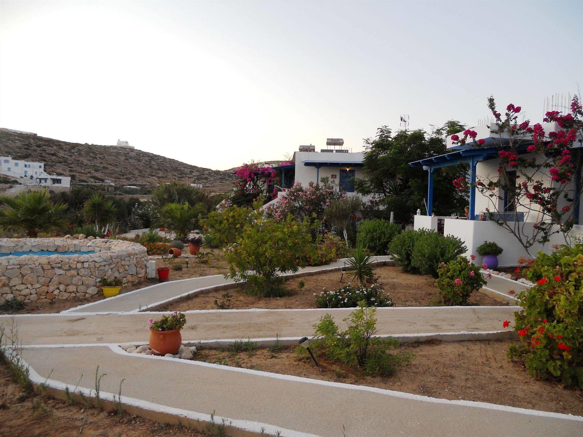 Firoa Studios دونوسا المظهر الخارجي الصورة