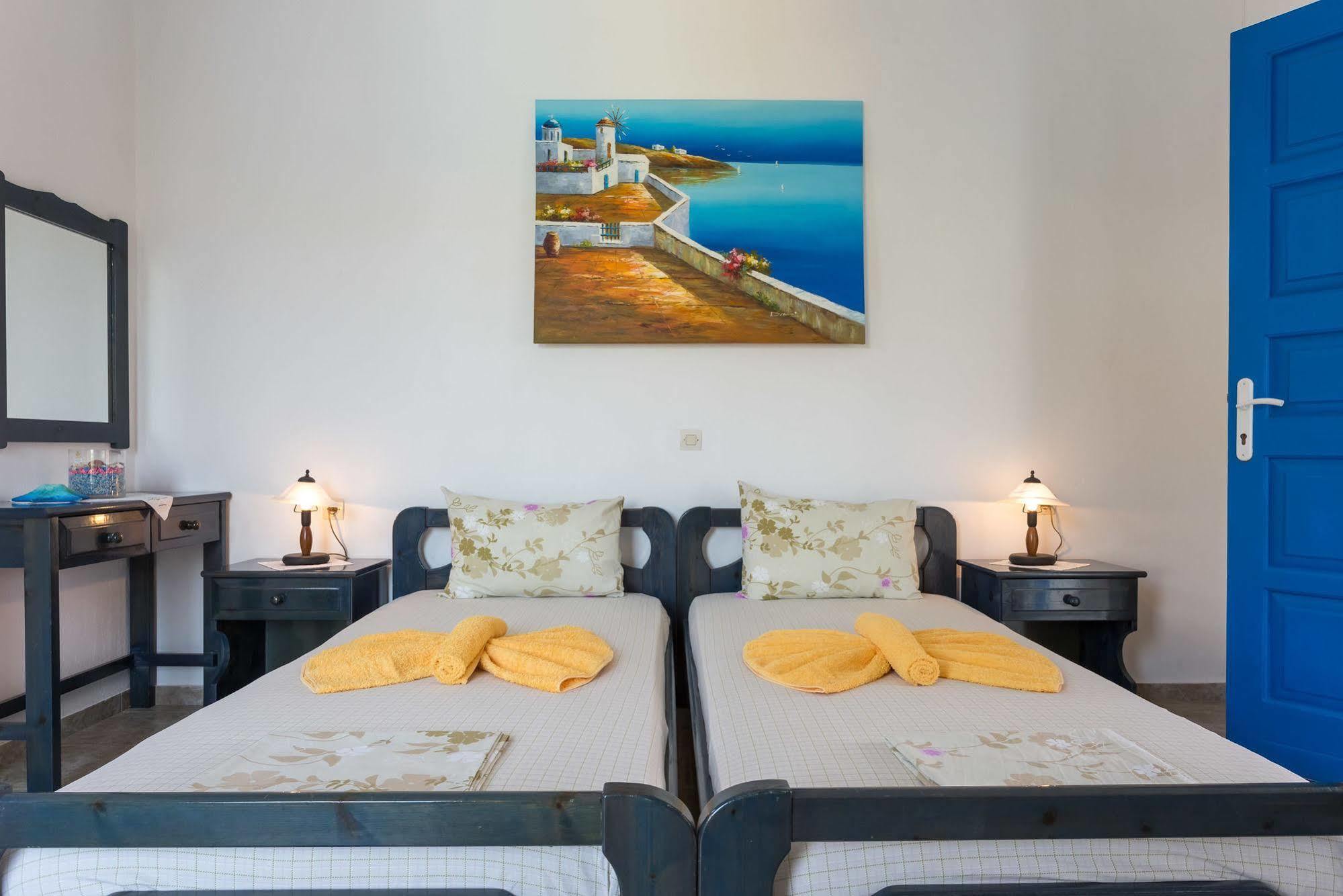 Firoa Studios دونوسا المظهر الخارجي الصورة